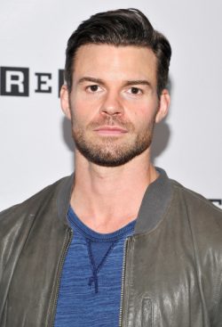 Daniel Gillies