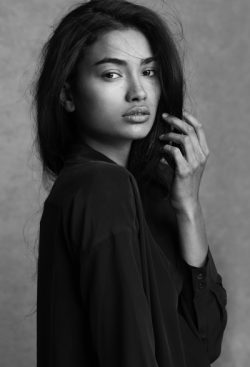 Kelly Gale