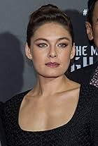 Alexa Davalos