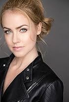 Amanda Schull