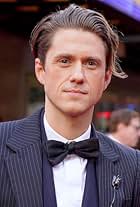 Aaron Tveit